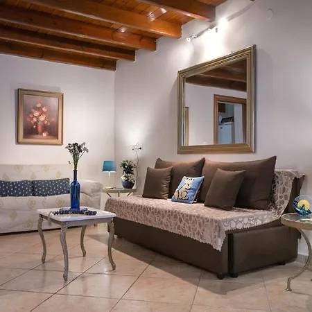 Aris Cosy Casa *